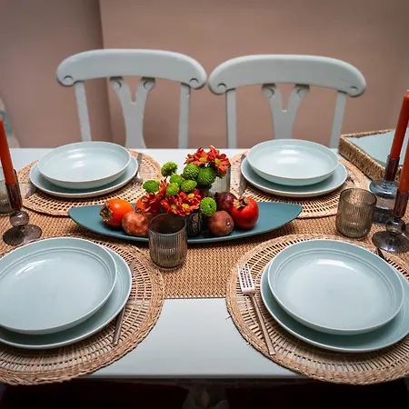 דירה Romantic Rooftop With Stunning Sea And Mountain Views *