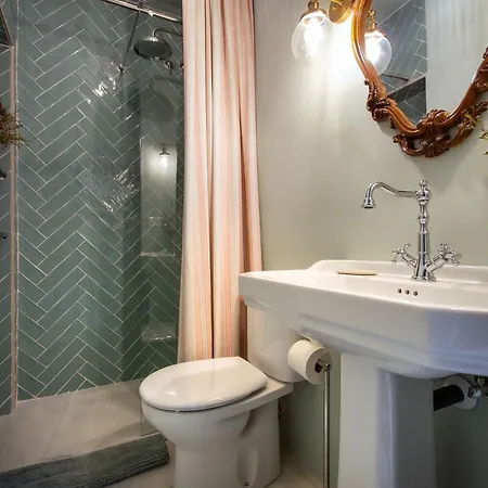 Romantic Rooftop With Stunning Sea And Mountain Views