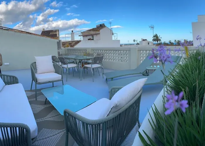 Romantic Rooftop With Stunning Sea And Mountain Views