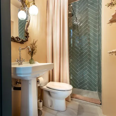 Appartement Romantic Rooftop With Stunning Sea And Mountain Views *