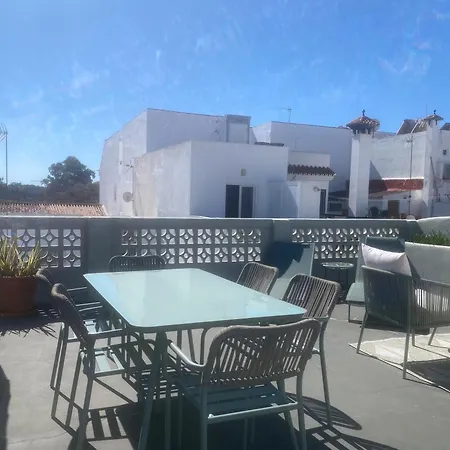 Apartamento Romantic Rooftop With Stunning Sea And Mountain Views