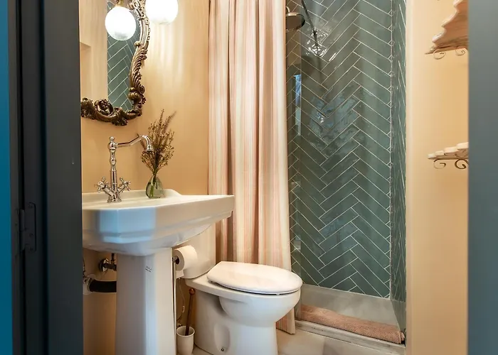 Daire Romantic Rooftop With Stunning Sea And Mountain Views *