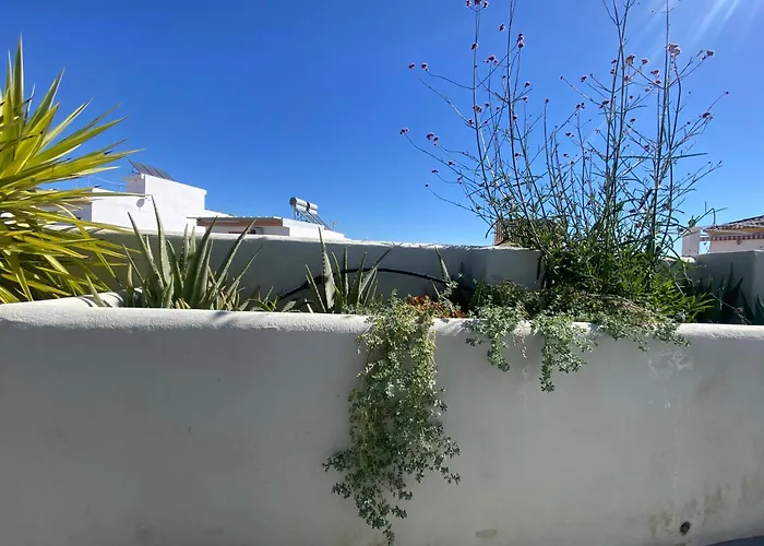 Daire Romantic Rooftop With Stunning Sea And Mountain Views