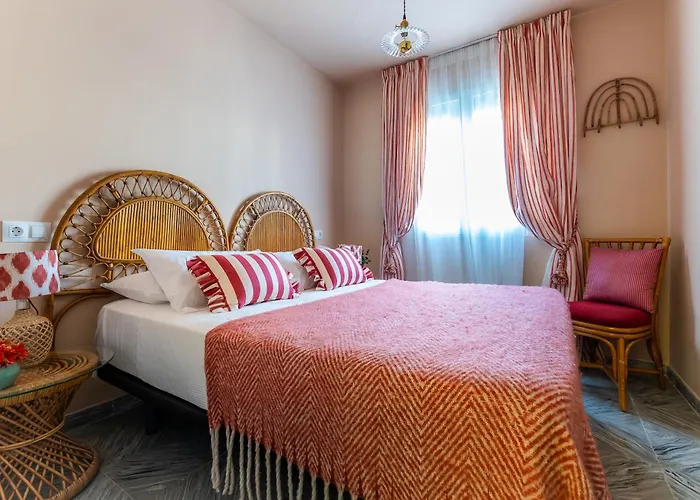 Romantic Rooftop With Stunning Sea And Mountain Views Apartment *